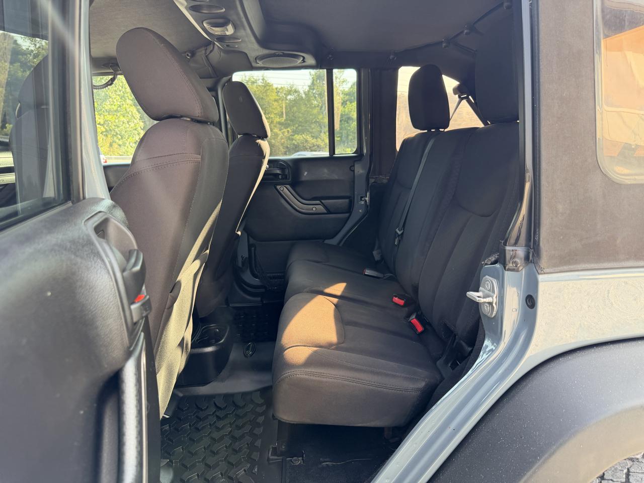 Jeep Wrangler Unlimited 4WD 4dr Sport 2014