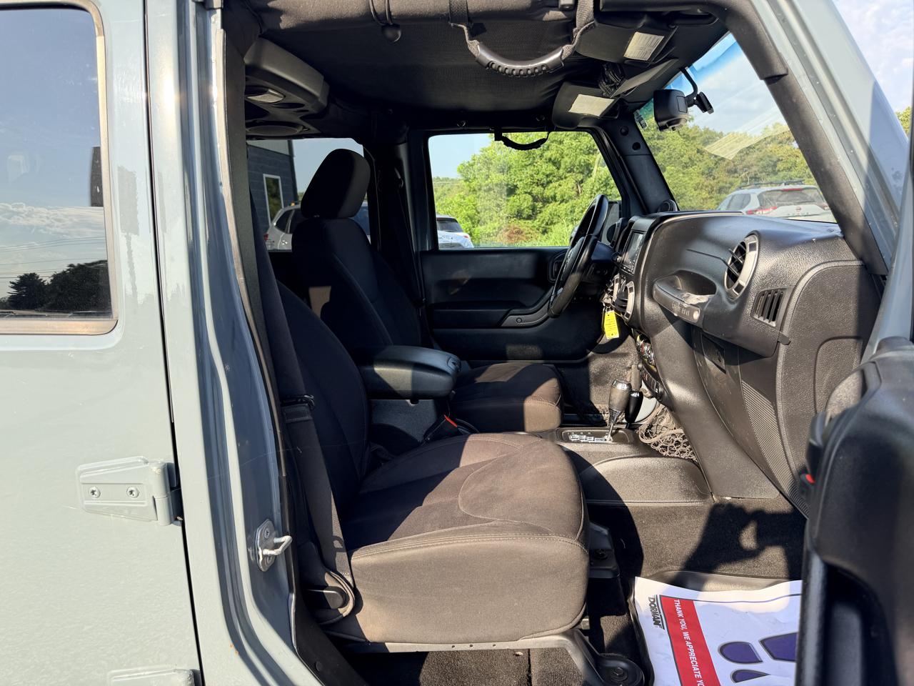 Jeep Wrangler Unlimited 4WD 4dr Sport 2014