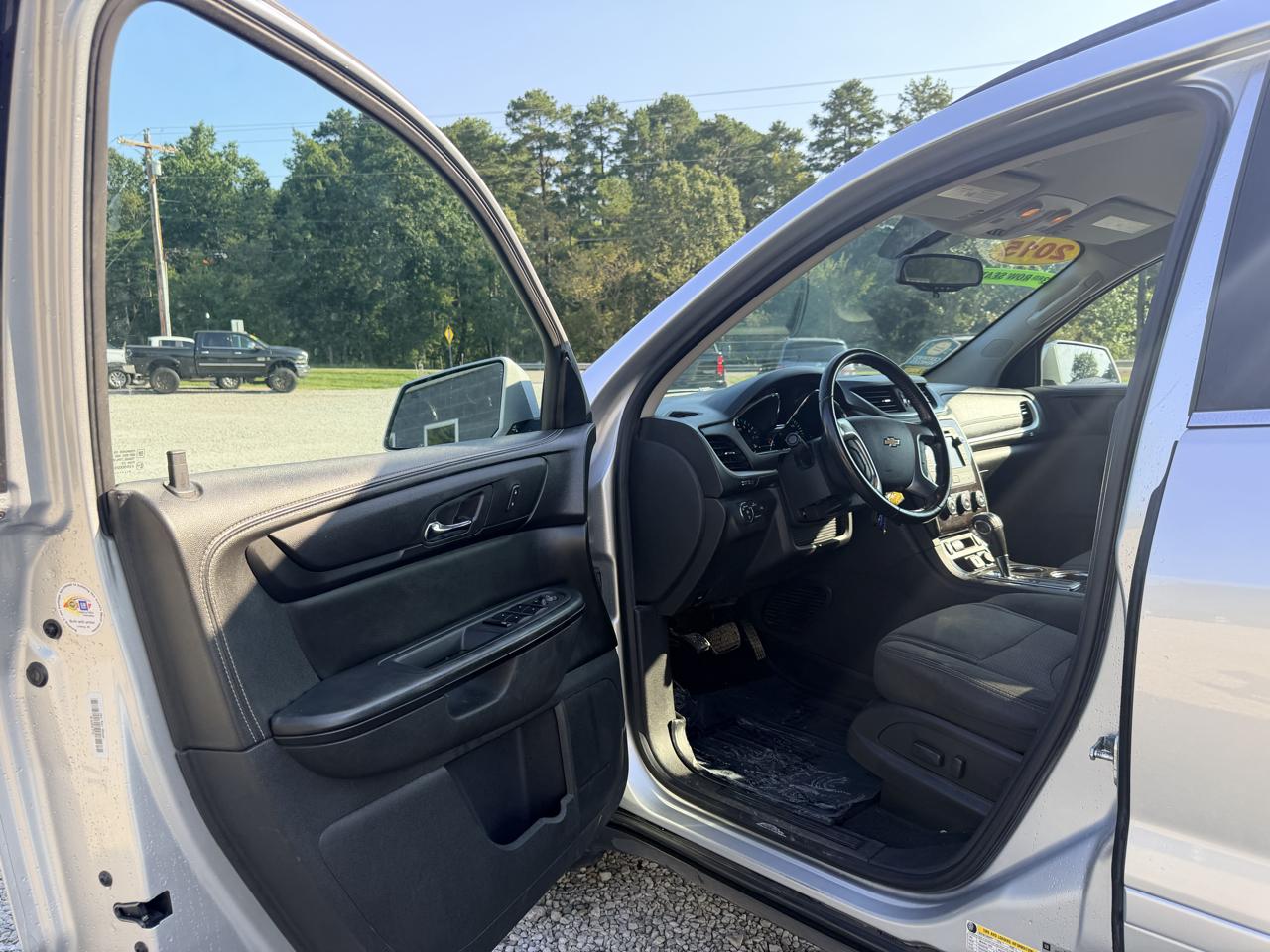 Chevrolet Traverse FWD 4dr LT w/1LT 2015