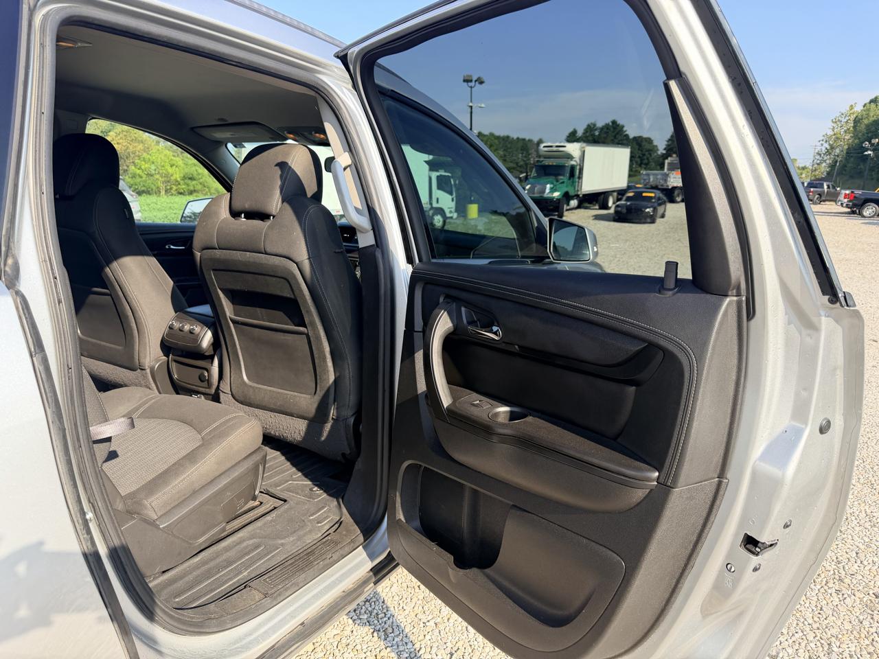 Chevrolet Traverse FWD 4dr LT w/1LT 2015