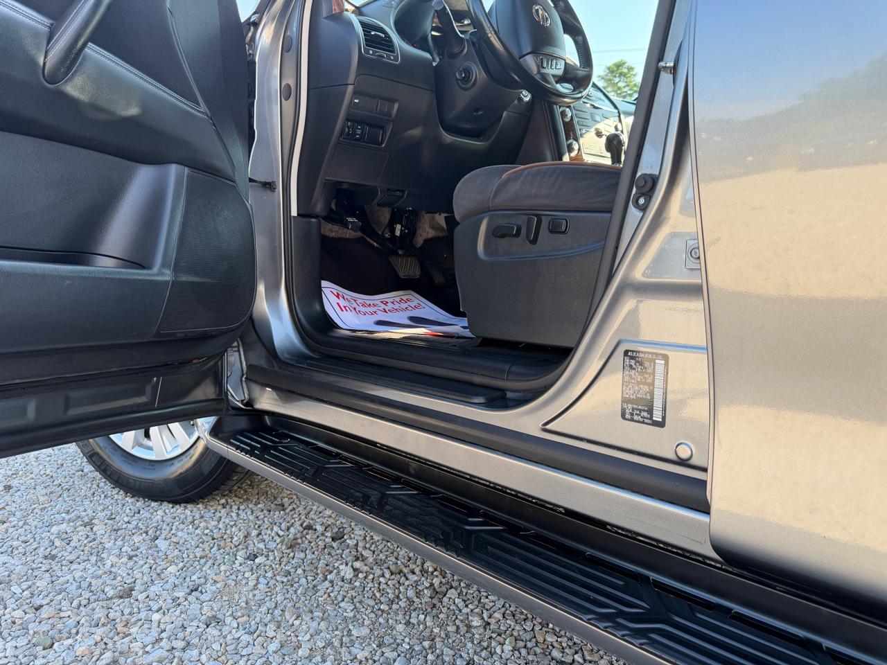 Nissan Armada 4x4 SV 2018