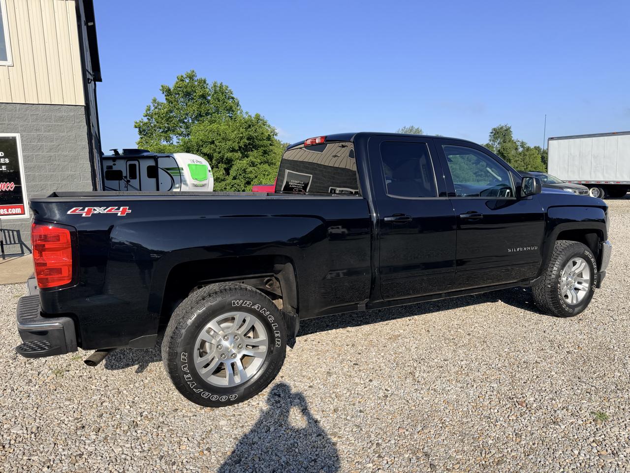 Chevrolet Silverado 1500 4WD Double Cab 143.5" LT w/1LT 2017