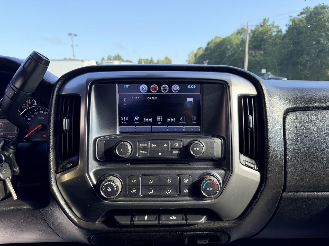 Chevrolet Silverado 1500 4WD Double Cab 143.5" LT w/1LT 2017