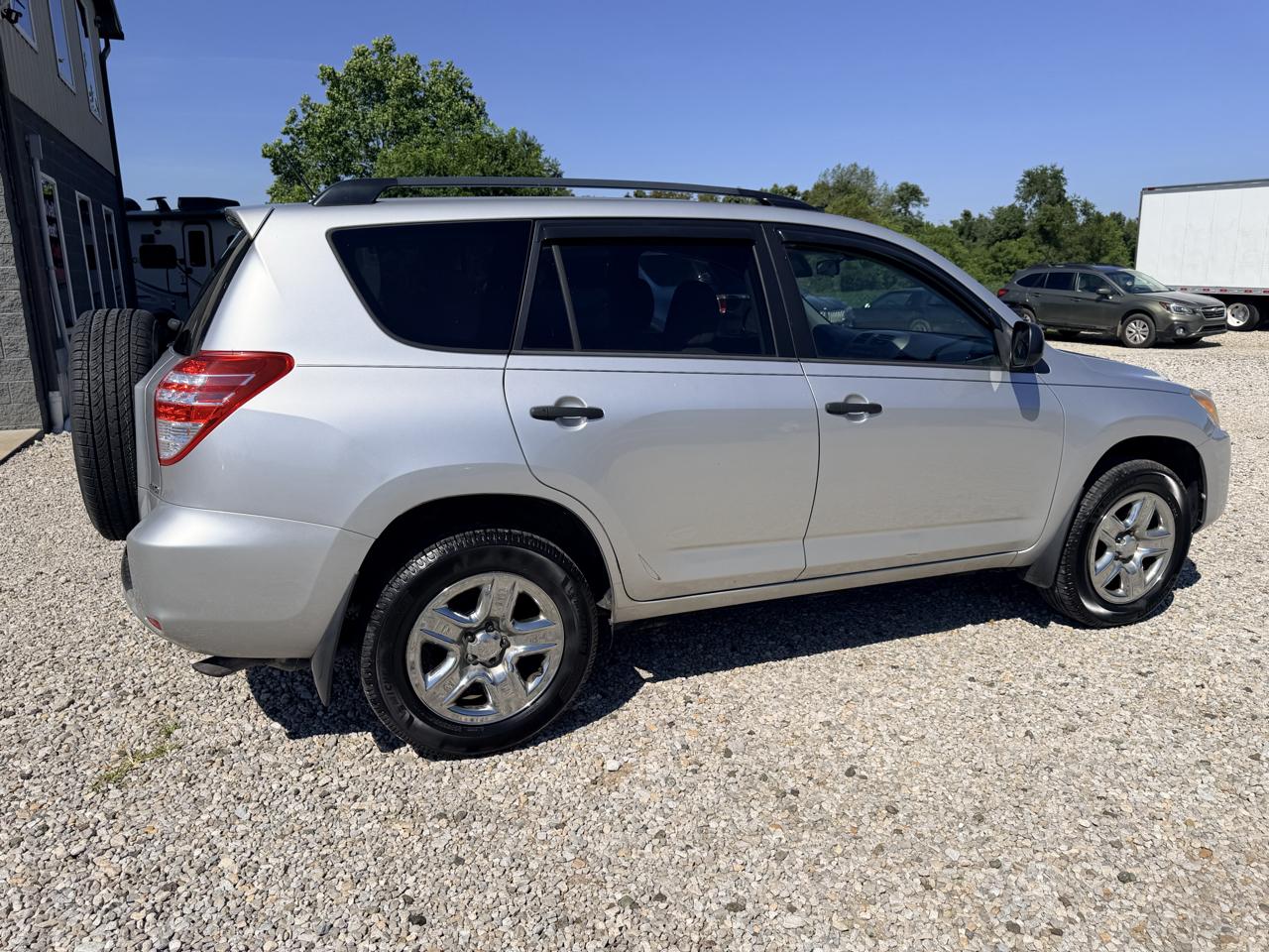 Toyota RAV4 4WD 4dr I4 (Natl) 2012