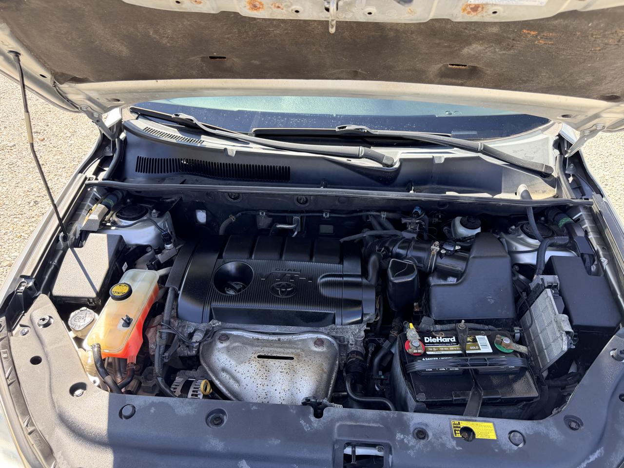 Toyota RAV4 4WD 4dr I4 (Natl) 2012
