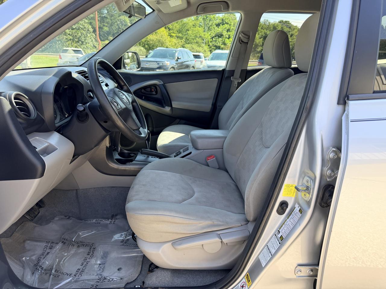 Toyota RAV4 4WD 4dr I4 (Natl) 2012