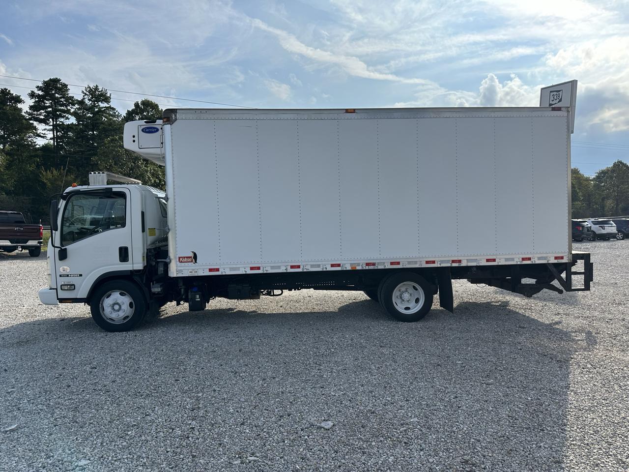 Isuzu NRR DSL REG AT 109" WB WHITE CAB IBT PWL 2017