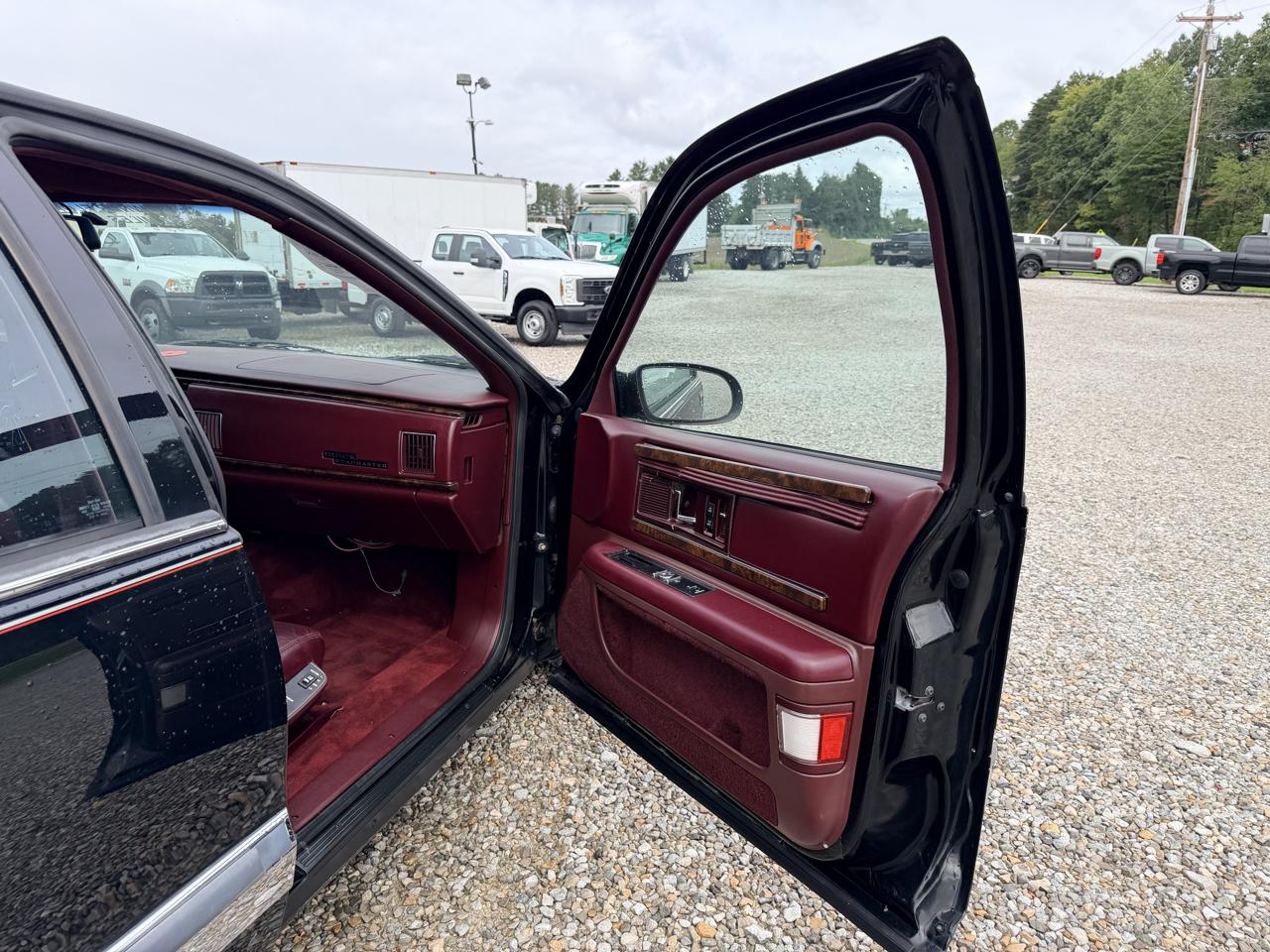 1995 Buick Roadmaster - Photo 16