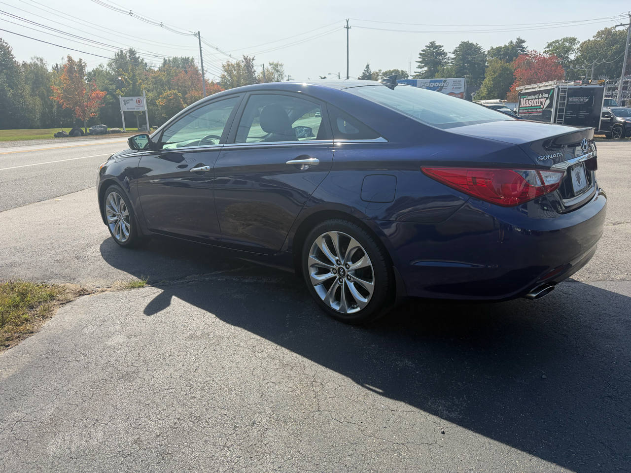 2012 Hyundai Sonata Limited photo 2