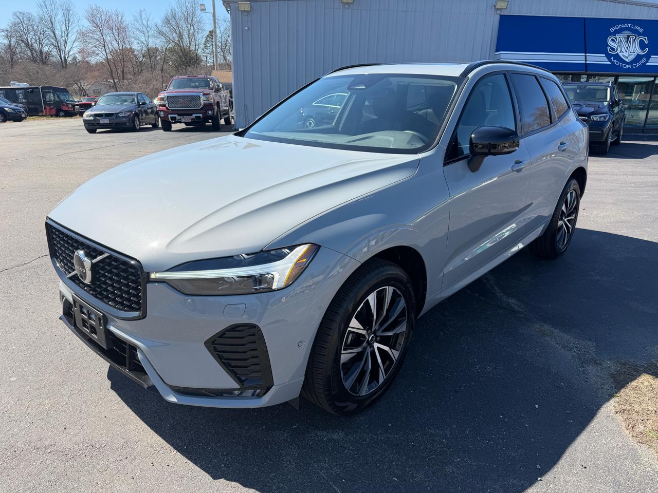 Volvo XC60 B5 Plus Dark AWD 2025