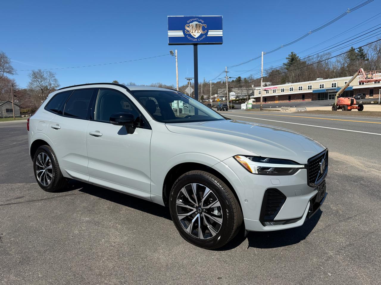 Volvo XC60 B5 Plus Dark AWD 2025