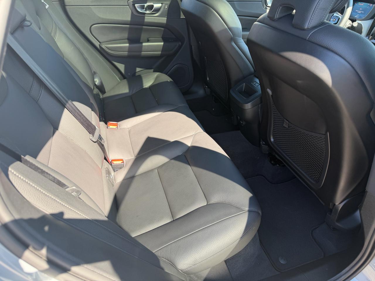 Volvo XC60 B5 Plus Dark AWD 2025