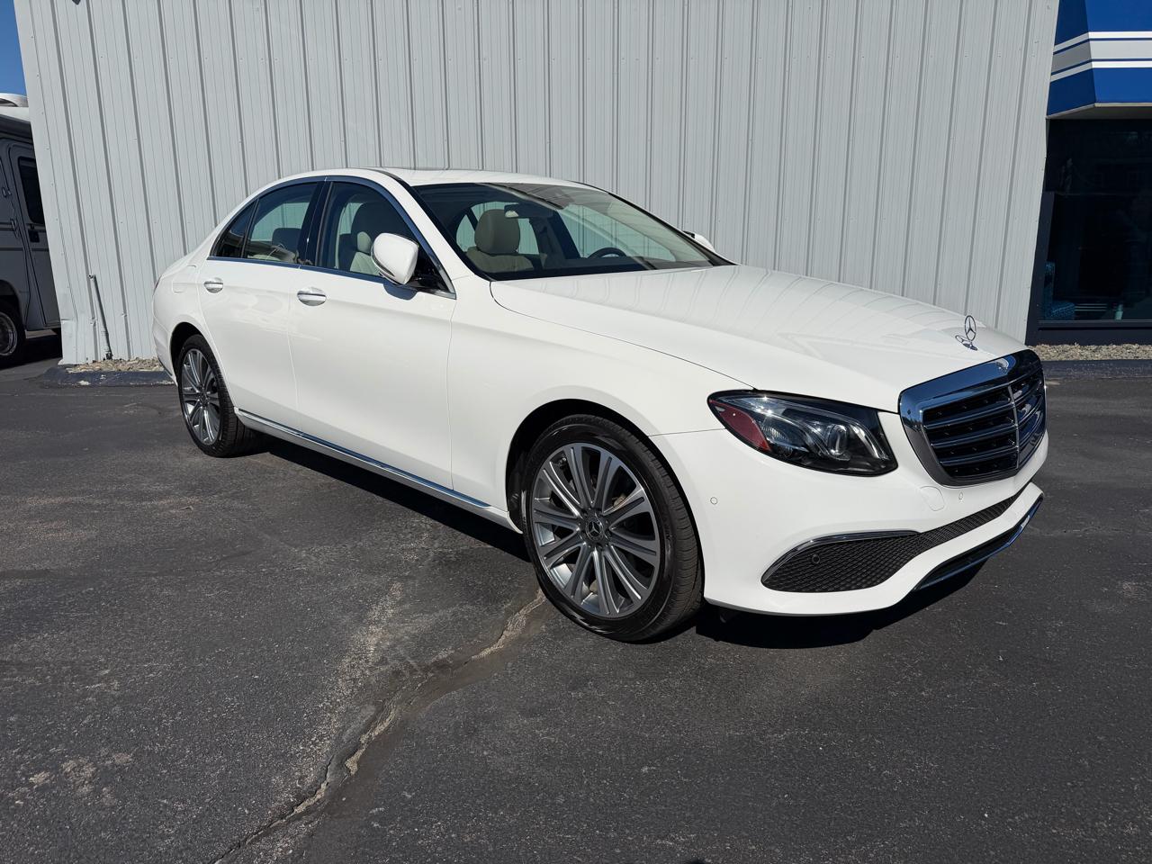 Mercedes-Benz E-Class E300 Luxury 4MATIC Sedan 2019