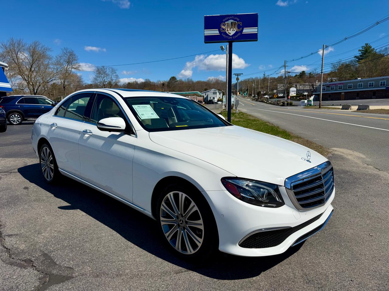 Mercedes-Benz E-Class E300 Luxury 4MATIC Sedan 2019