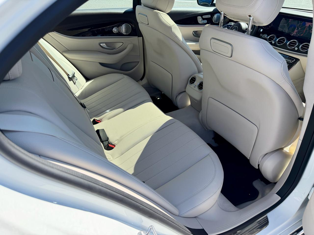 Mercedes-Benz E-Class E300 Luxury 4MATIC Sedan 2019