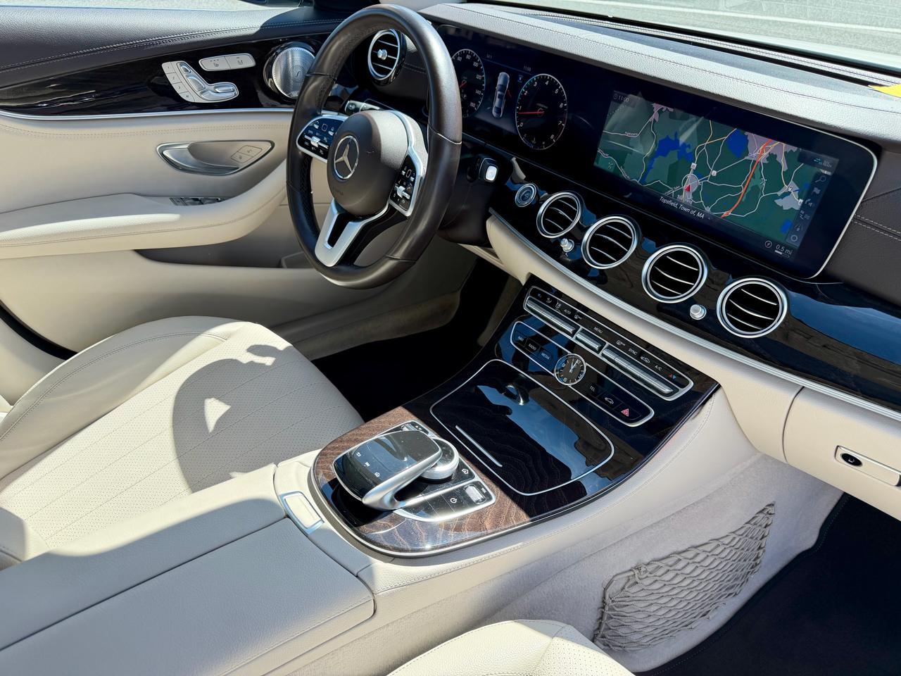 Mercedes-Benz E-Class E300 Luxury 4MATIC Sedan 2019