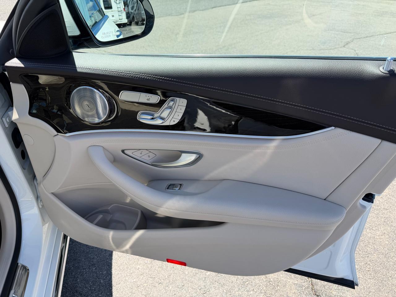 Mercedes-Benz E-Class E300 Luxury 4MATIC Sedan 2019