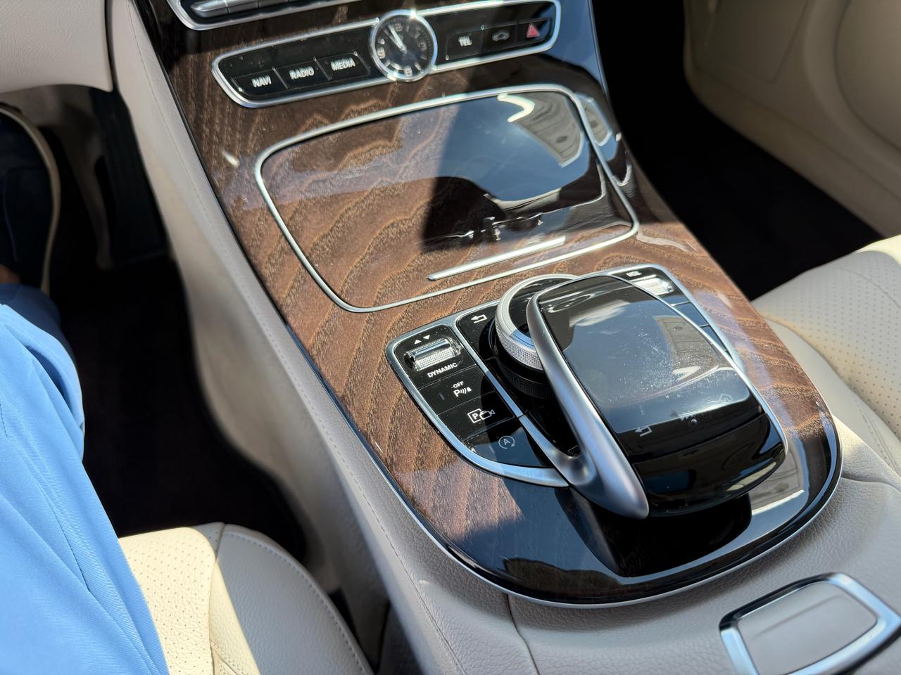 Mercedes-Benz E-Class E300 Luxury 4MATIC Sedan 2019