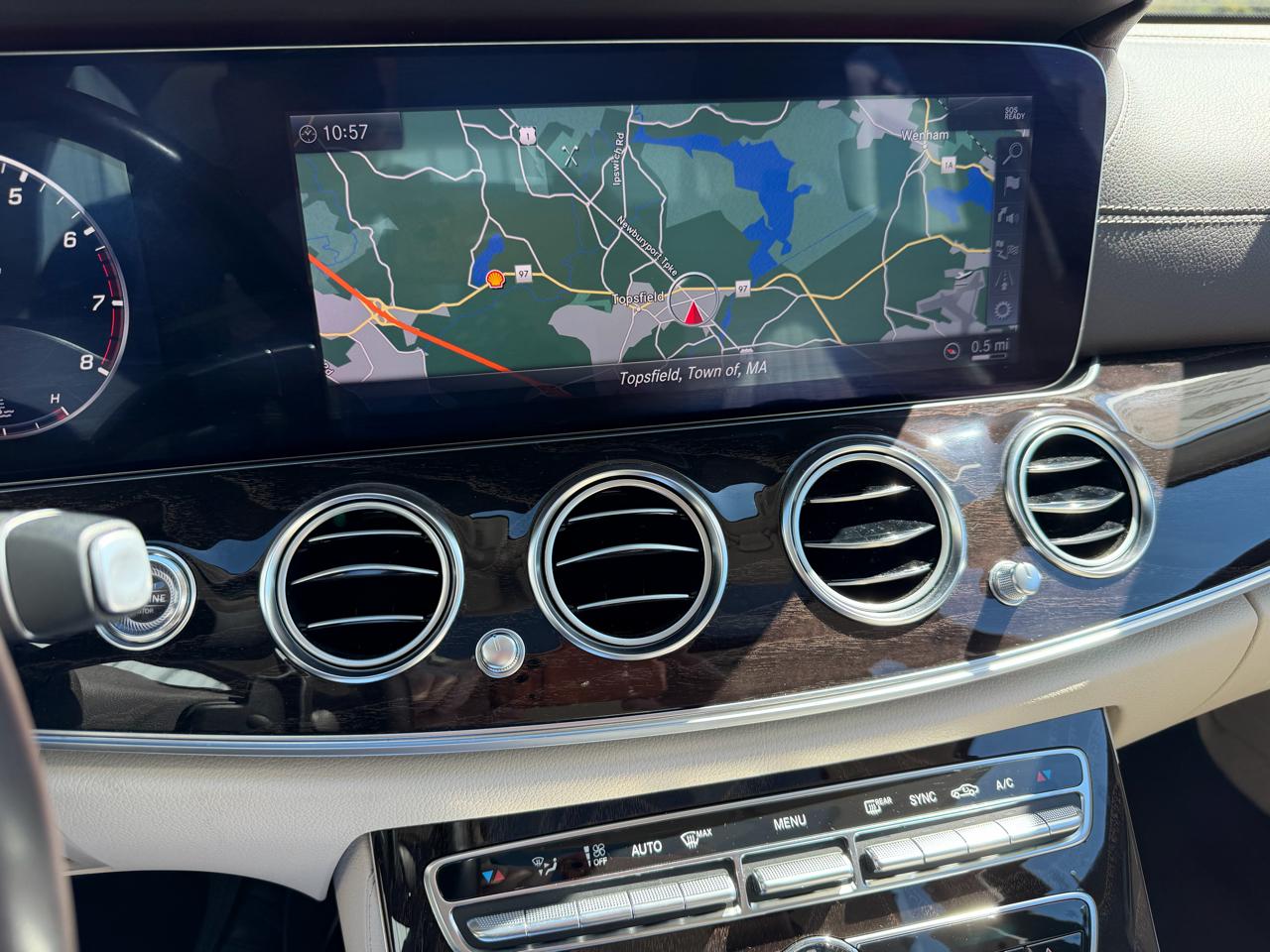 Mercedes-Benz E-Class E300 Luxury 4MATIC Sedan 2019