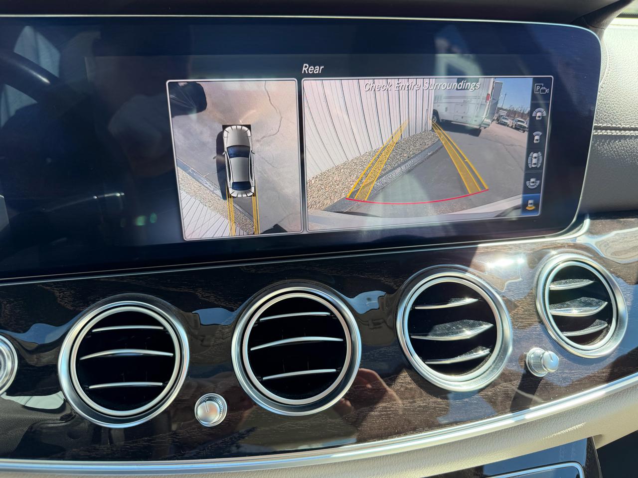 Mercedes-Benz E-Class E300 Luxury 4MATIC Sedan 2019