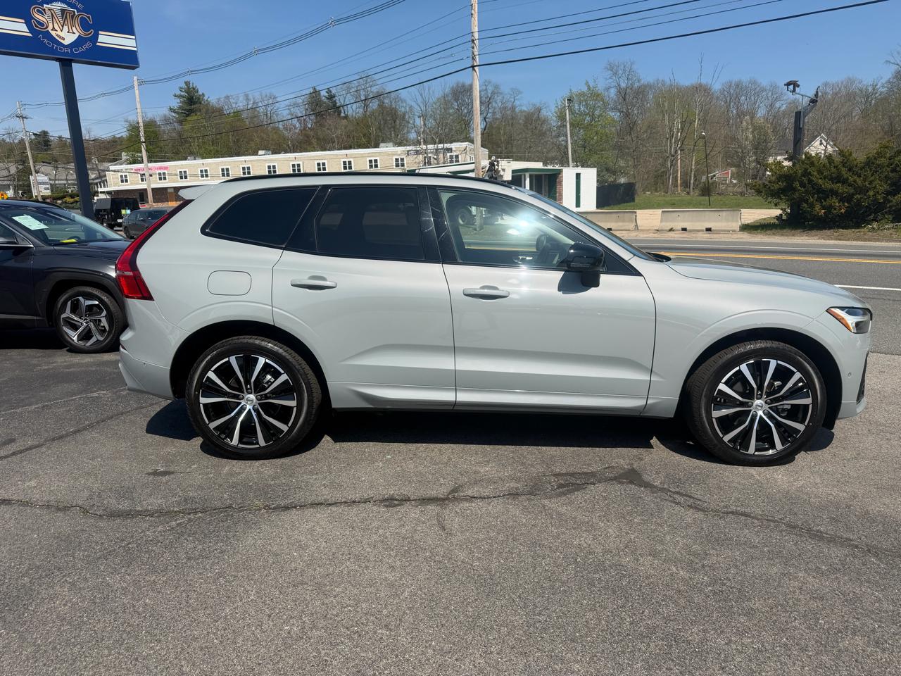 Volvo XC60 B5 Plus Dark AWD 2025