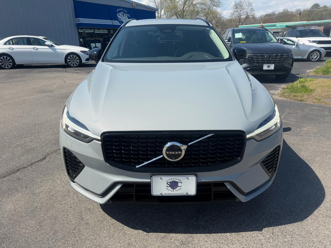 Volvo XC60 B5 Plus Dark AWD 2025