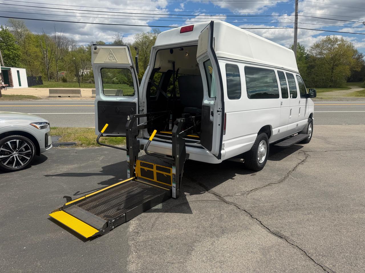 2014 Ford Econoline E-250 Extended