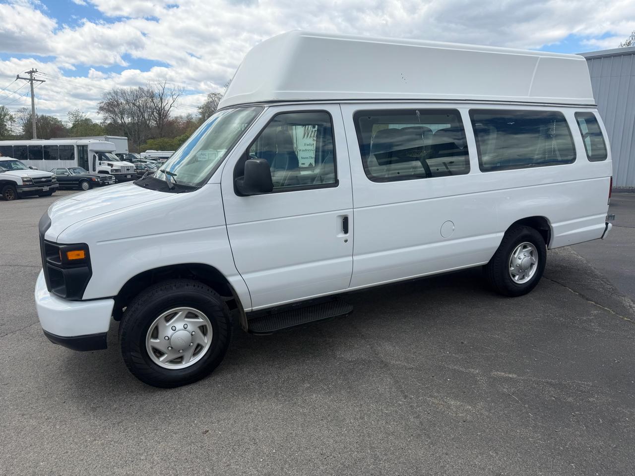 Ford Econoline E-250 Extended 2014