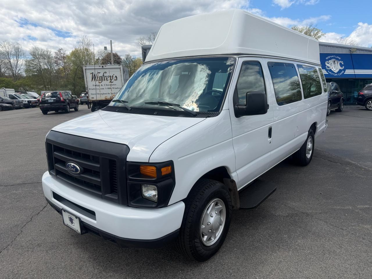 Ford Econoline E-250 Extended 2014