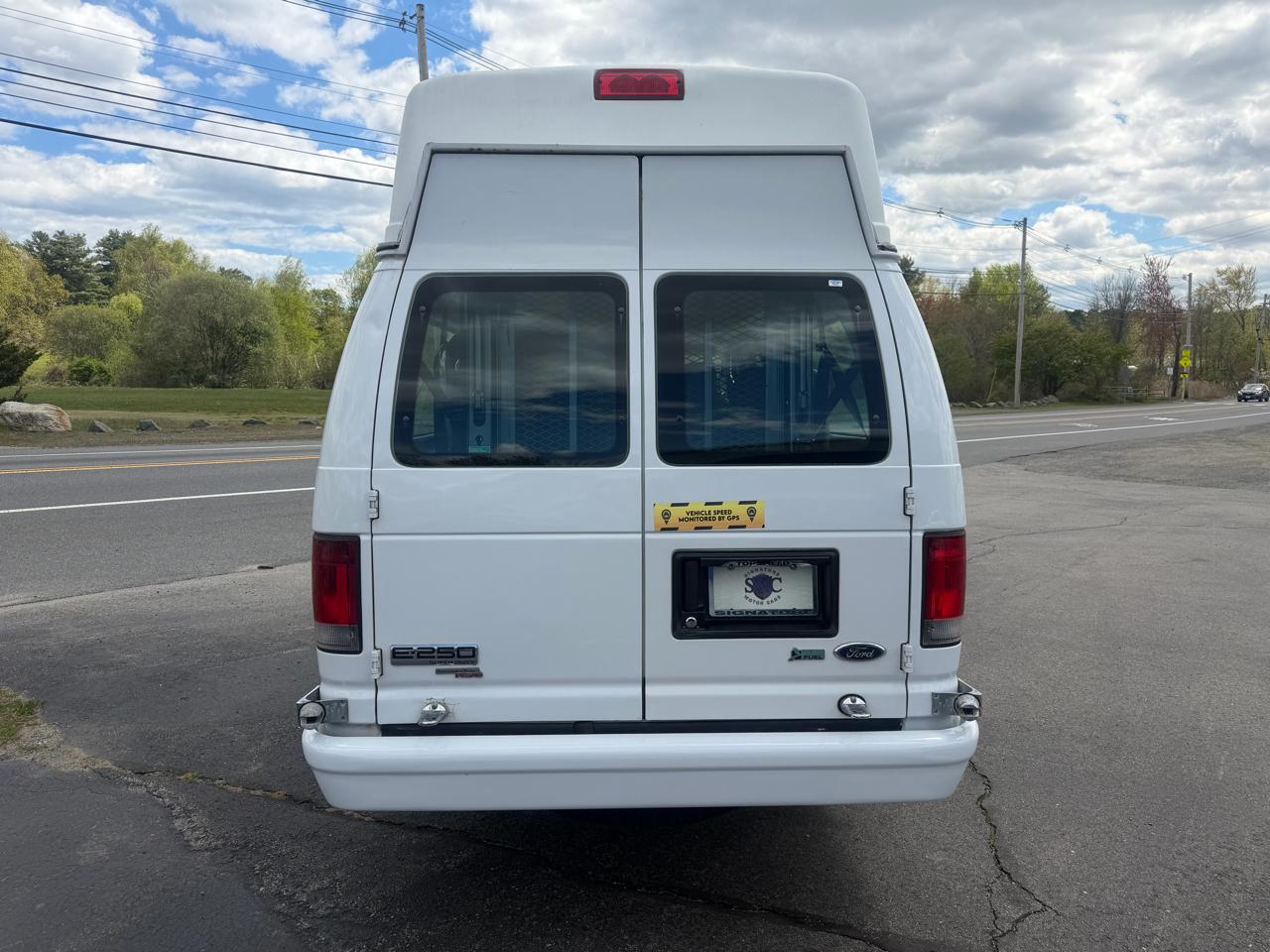 Ford Econoline E-250 Extended 2014