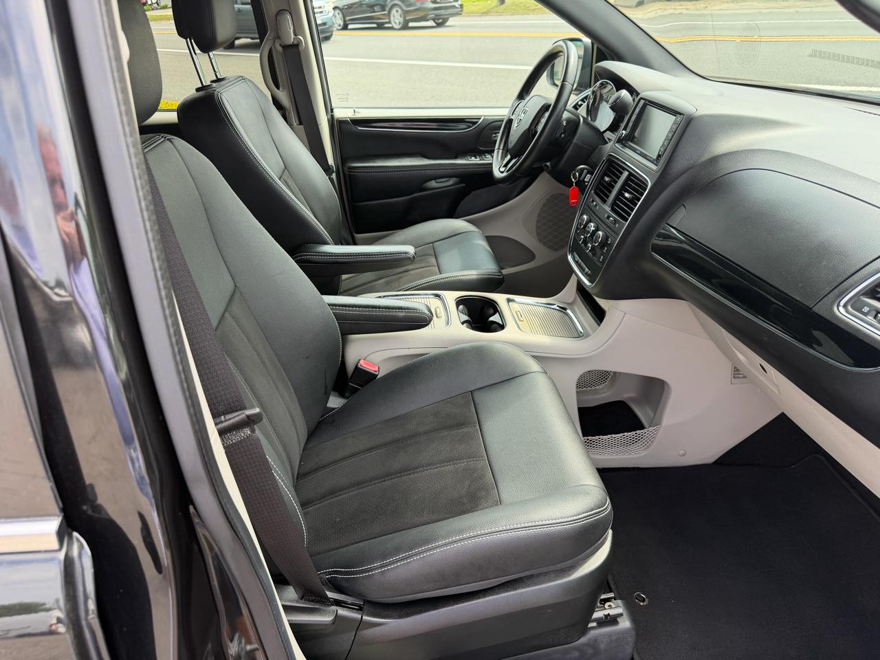 Dodge Grand Caravan SXT 2019