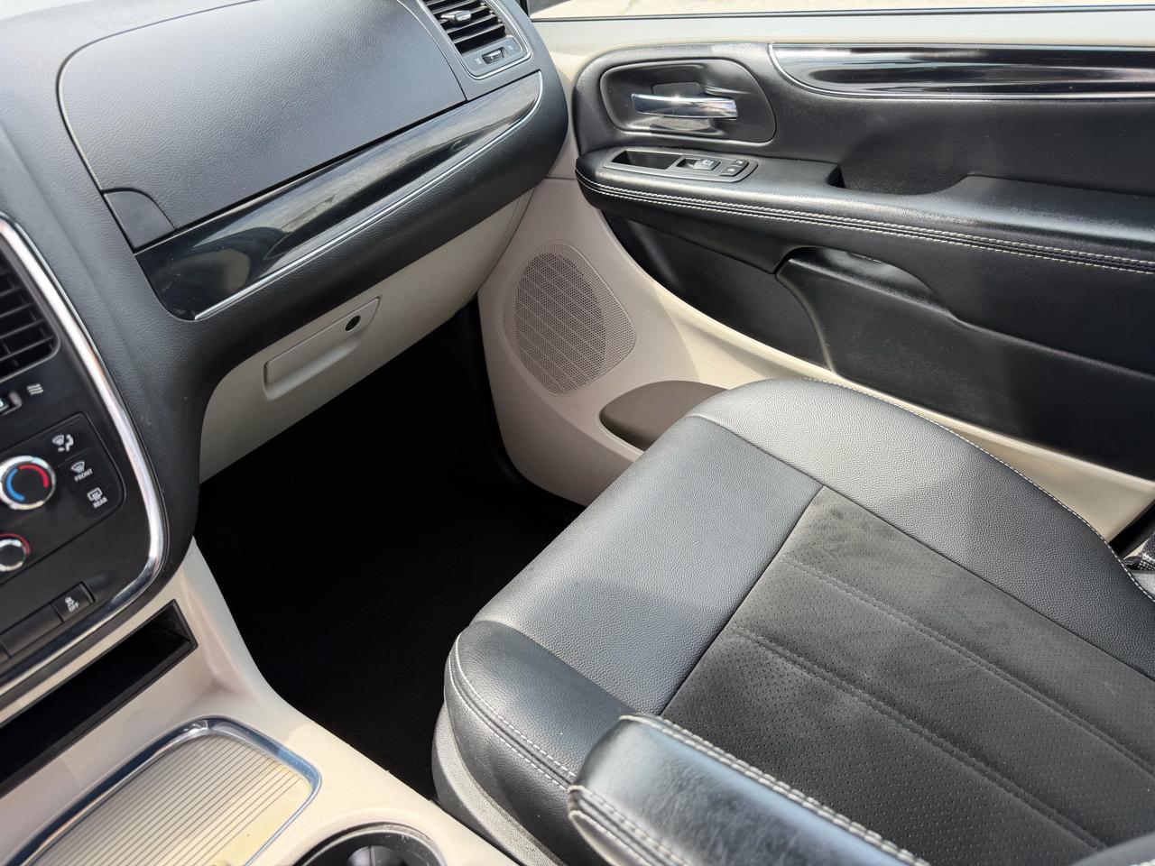 Dodge Grand Caravan SXT 2019