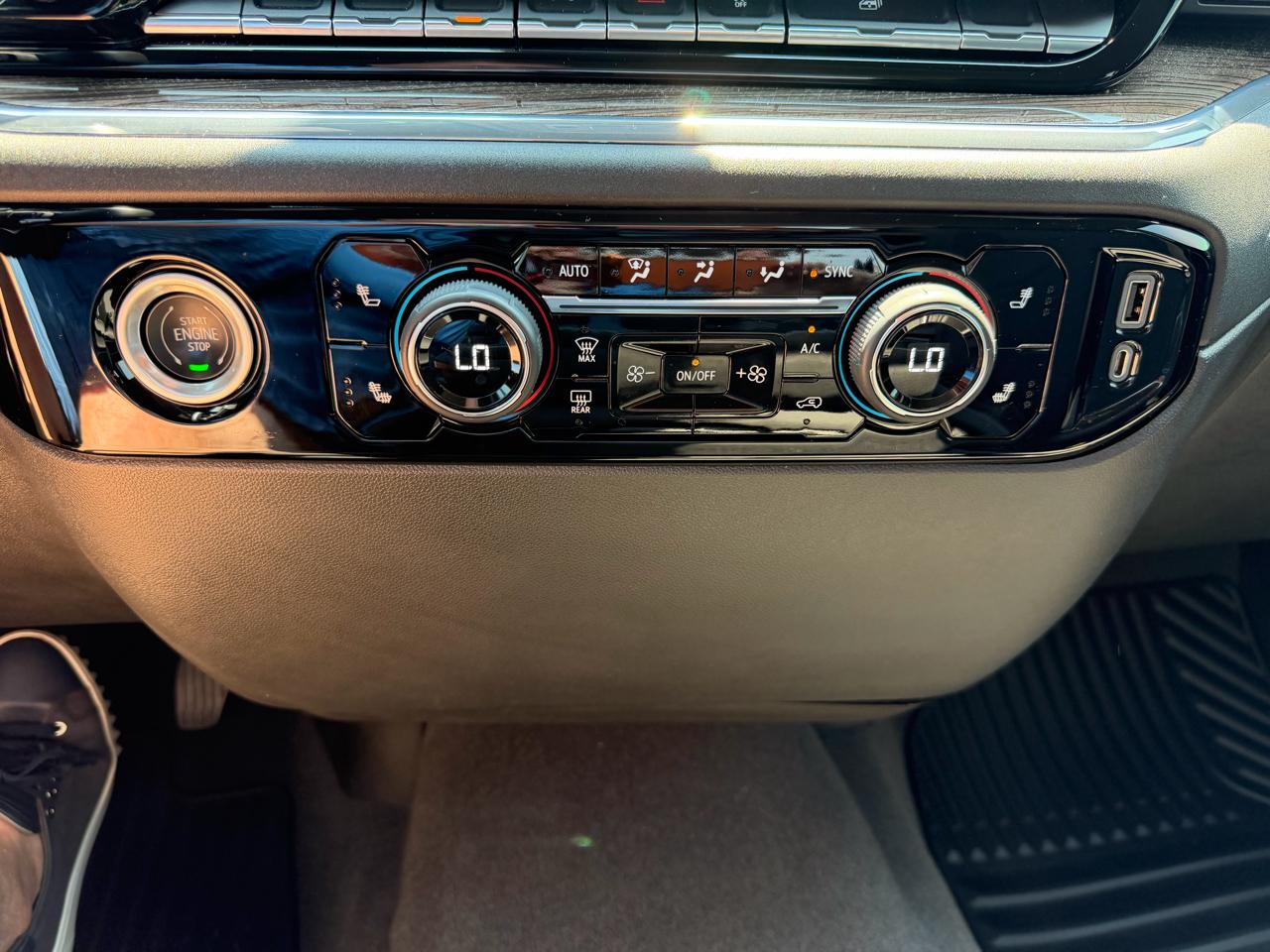 Chevrolet Silverado 1500 RST Crew Cab 4WD 2023