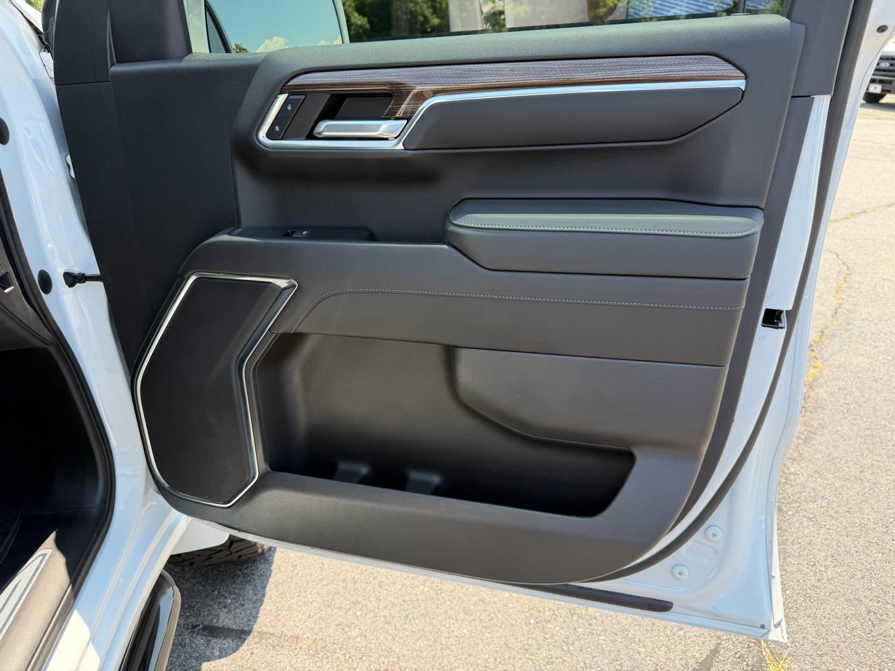Chevrolet Silverado 1500 RST Crew Cab 4WD 2023
