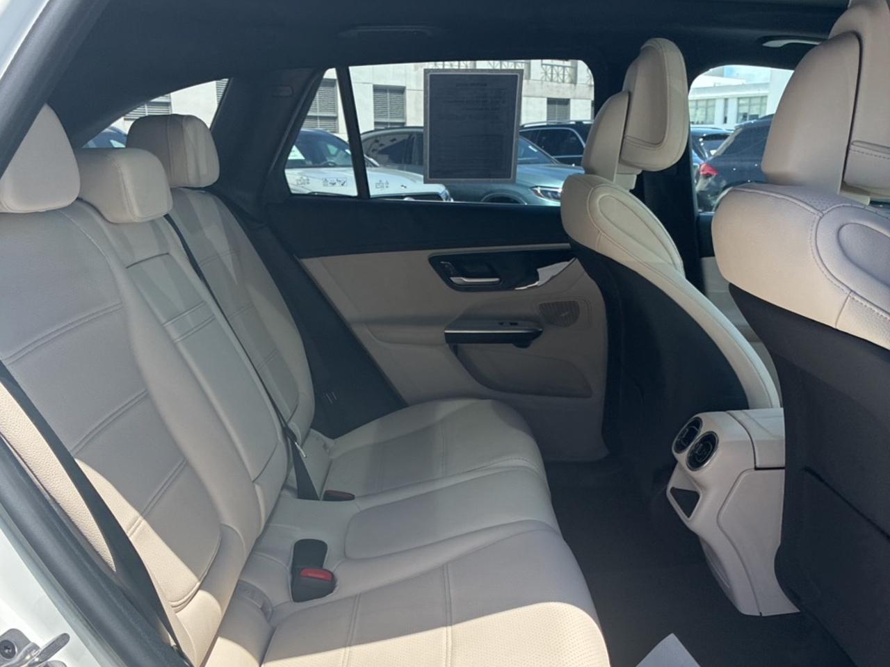 Mercedes-Benz GLC-Class GLC300 4MATIC 2024