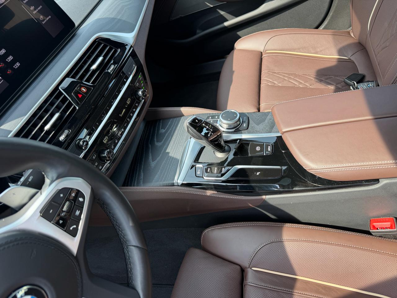 BMW 5-Series 530i xDrive 2022