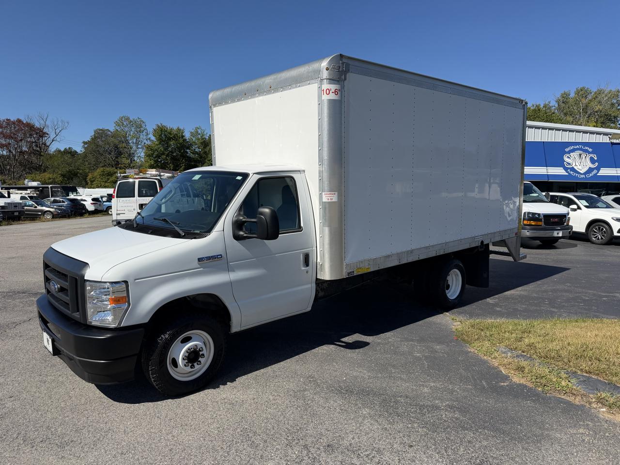 Ford Econoline E-350 Super Duty 2021