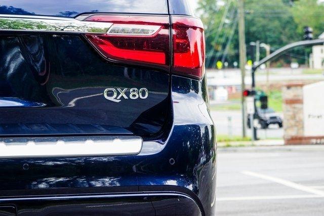 Infiniti QX80 LUXE AWD 2019