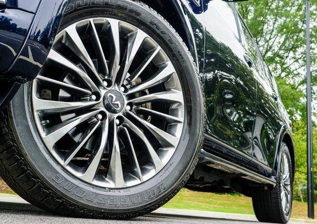 Infiniti QX80 LUXE AWD 2019