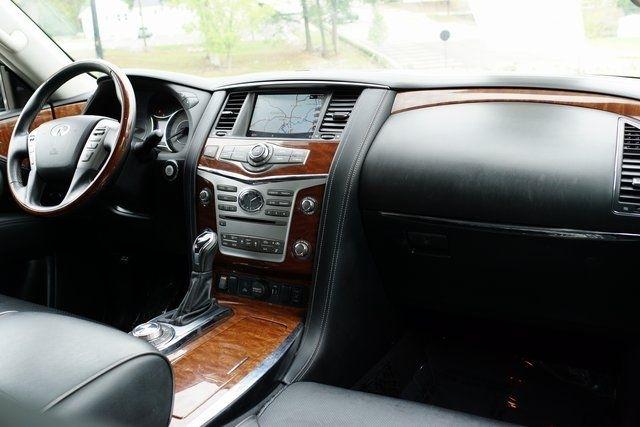 Infiniti QX80 LUXE AWD 2019