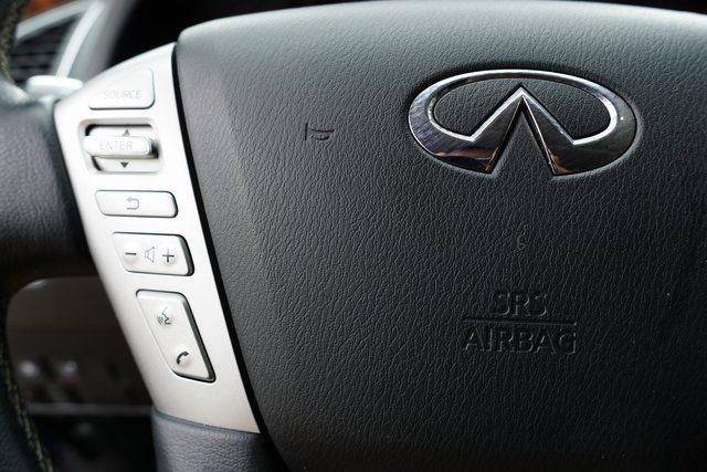 Infiniti QX80 LUXE AWD 2019