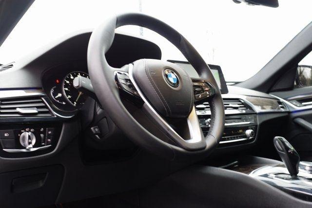 BMW 5 Series 530i Sedan 2018