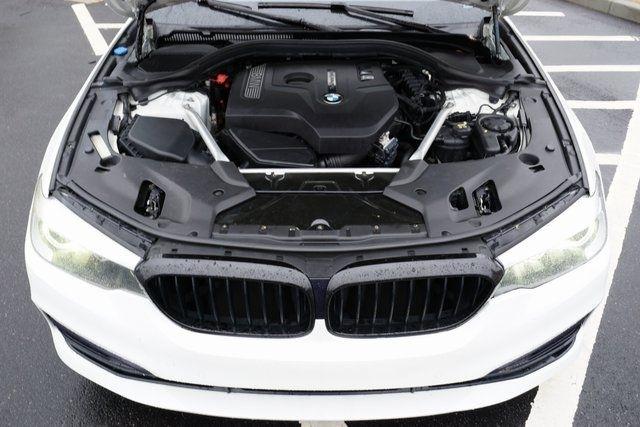 BMW 5 Series 530i Sedan 2018