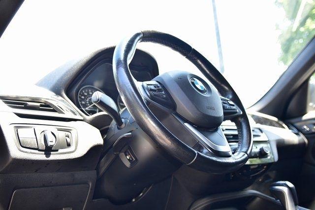 BMW X1 sDrive28i Sports Activity Vehicle 2017