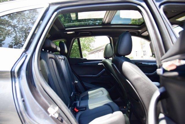 BMW X1 sDrive28i Sports Activity Vehicle 2017