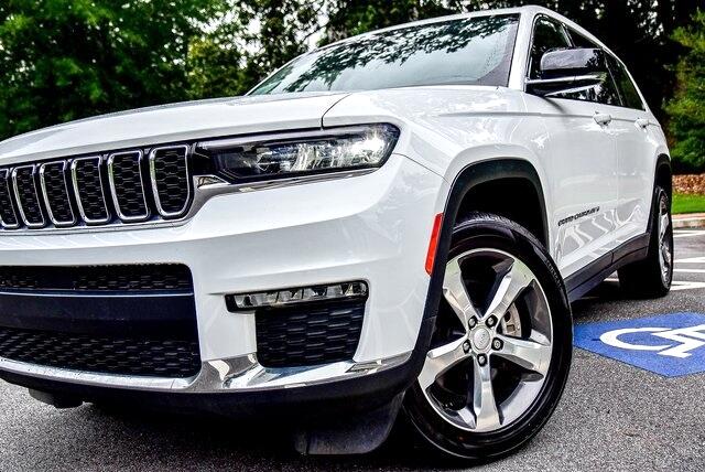 2021 Jeep Grand Cherokee Limited photo 3