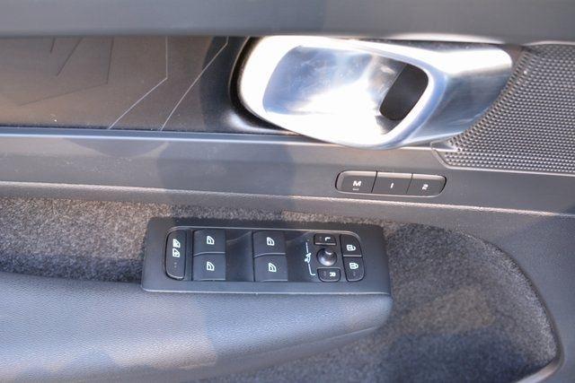 Volvo C40 Recharge Pure Electric Twin eAWD Plus 2023