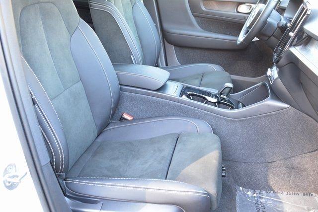 Volvo C40 Recharge Pure Electric Twin eAWD Plus 2023