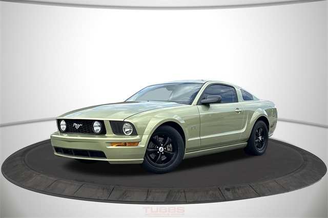 2006 Ford Mustang 2dr Cpe GT Deluxe