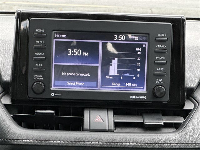 2022 Toyota RAV4 XLE photo 3